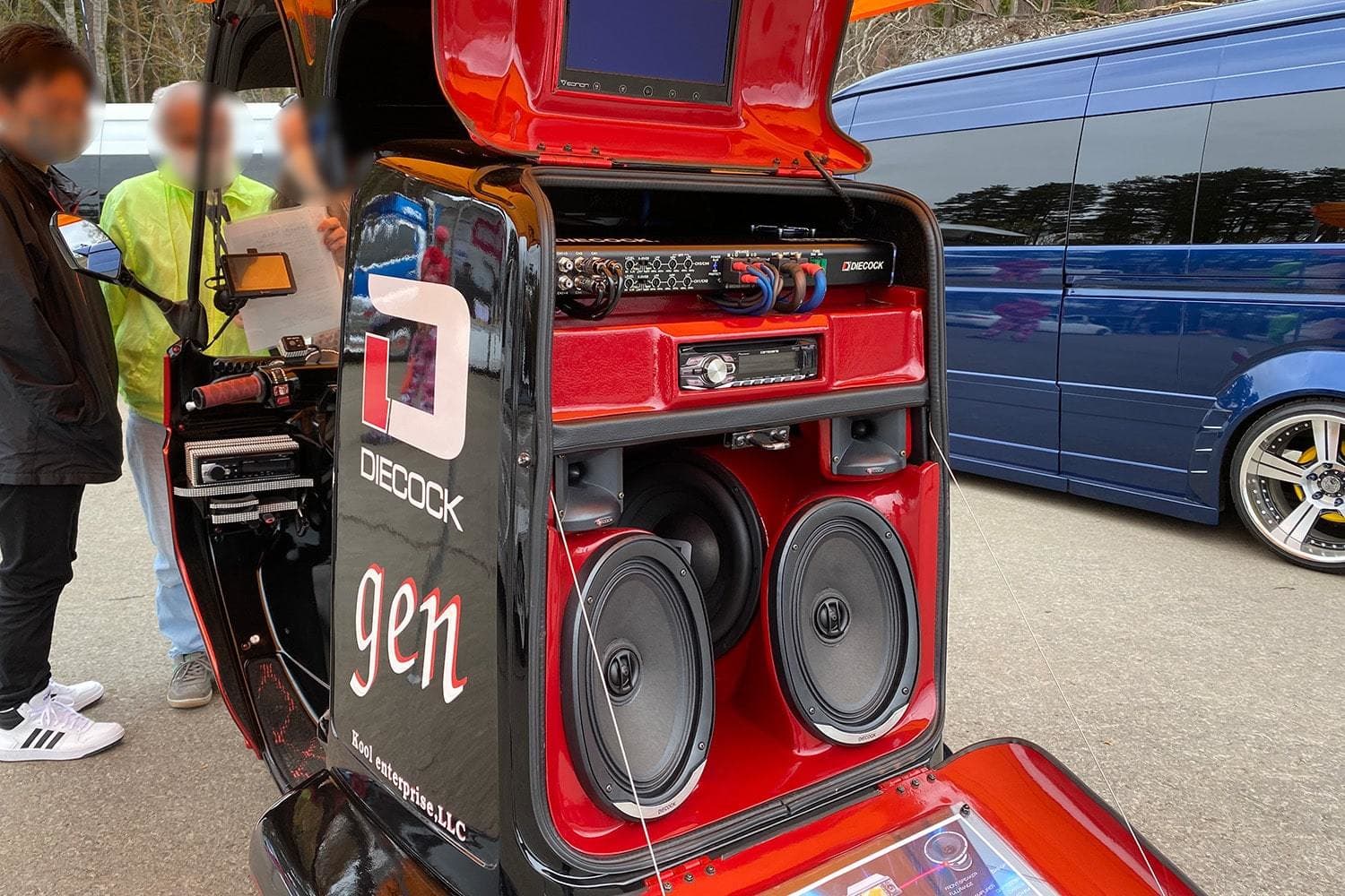 FUNKY CUSTOM CAR SHOW