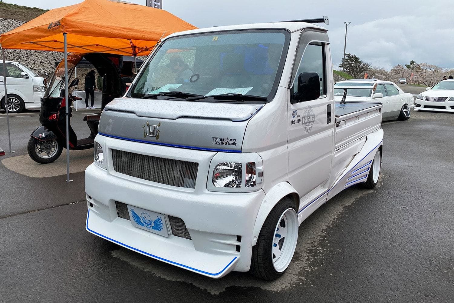 FUNKY CUSTOM CAR SHOW
