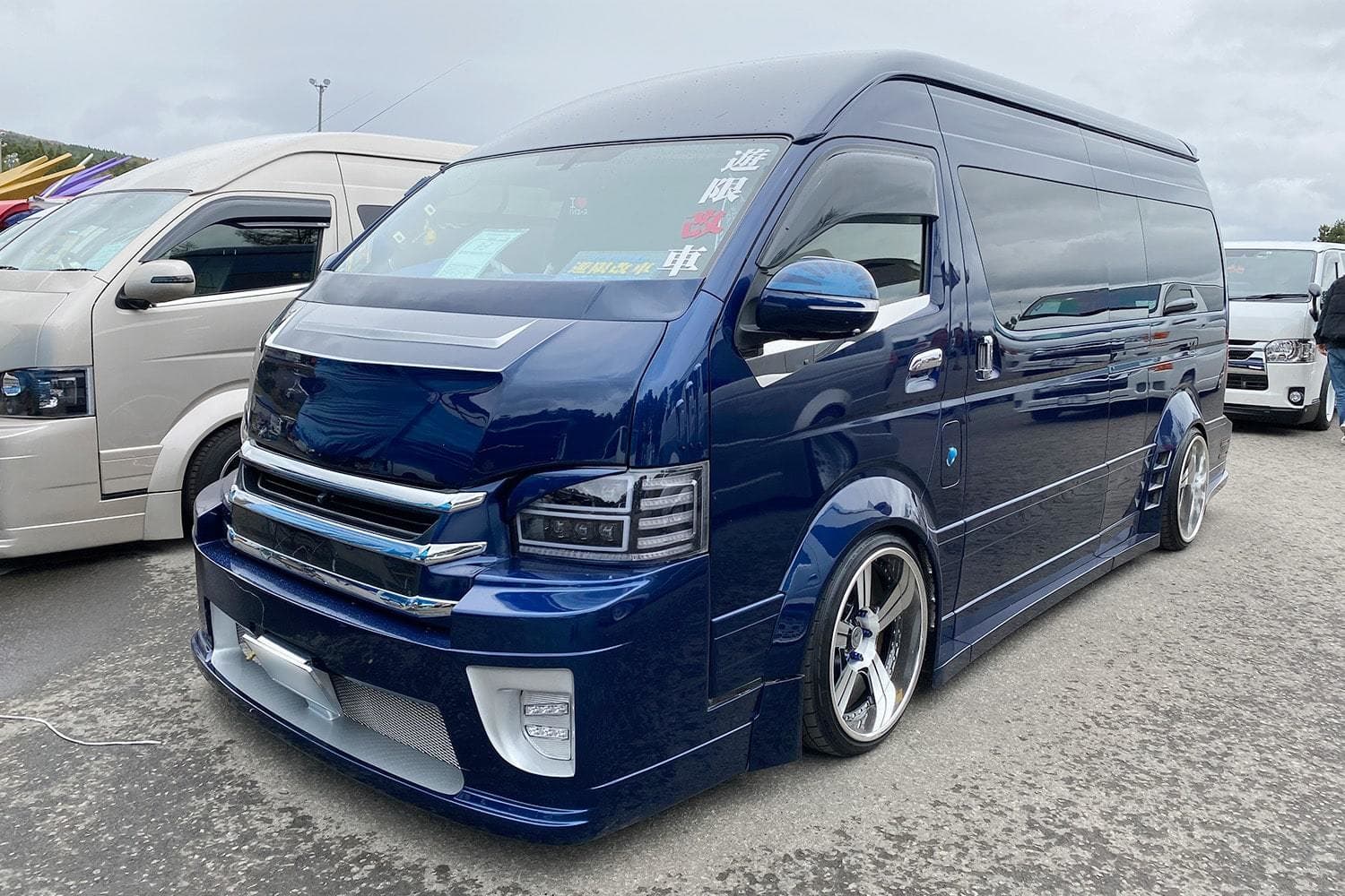 FUNKY CUSTOM CAR SHOW