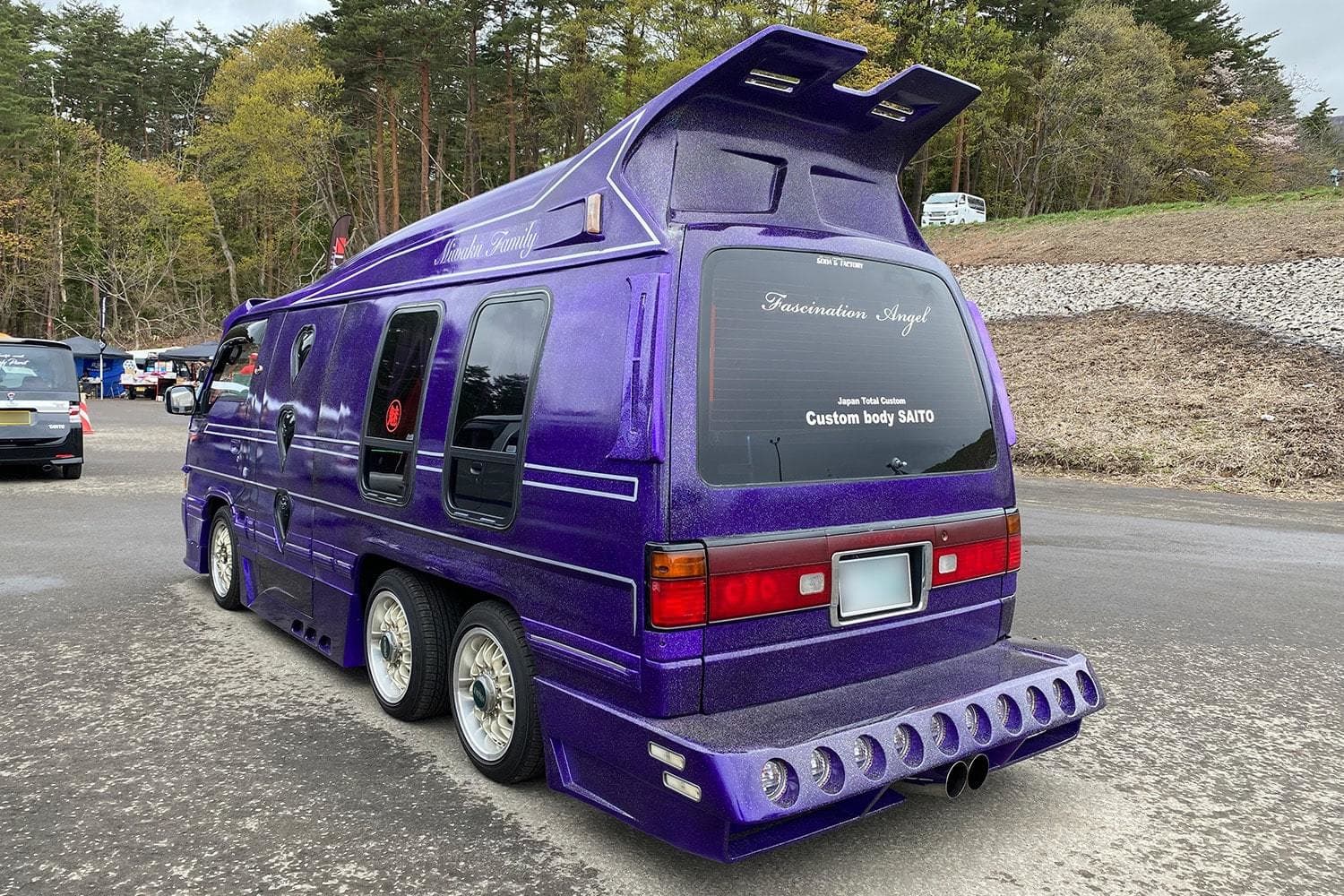 FUNKY CUSTOM CAR SHOW