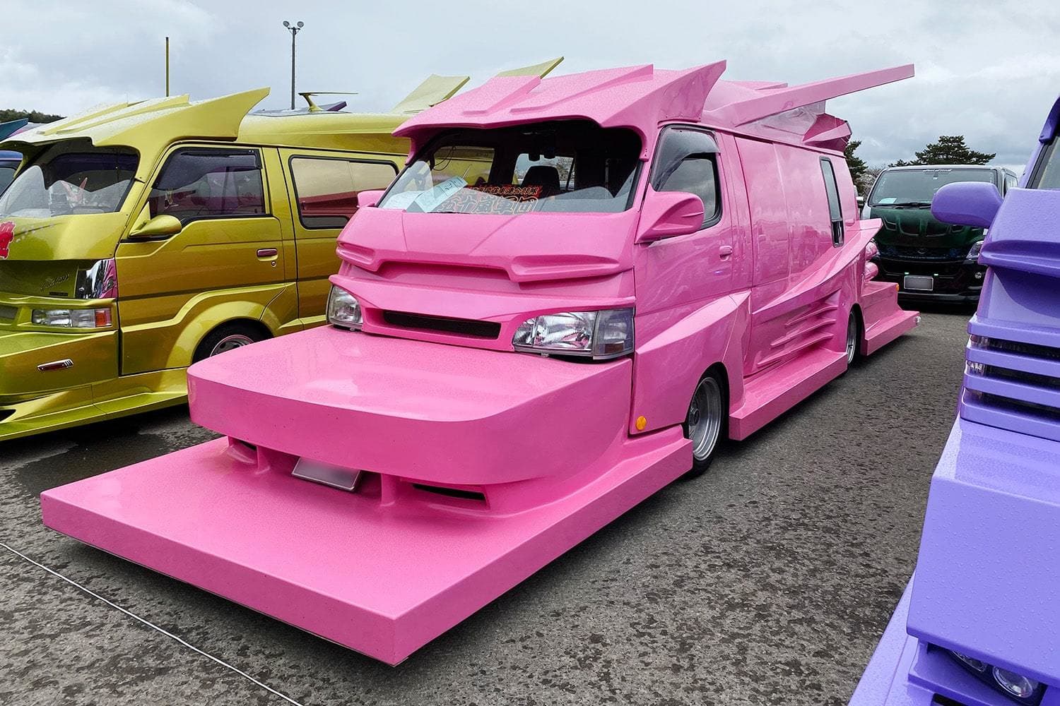 FUNKY CUSTOM CAR SHOW