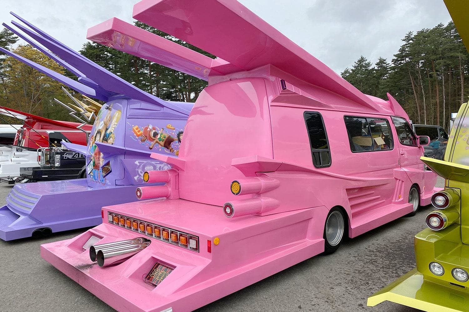 FUNKY CUSTOM CAR SHOW