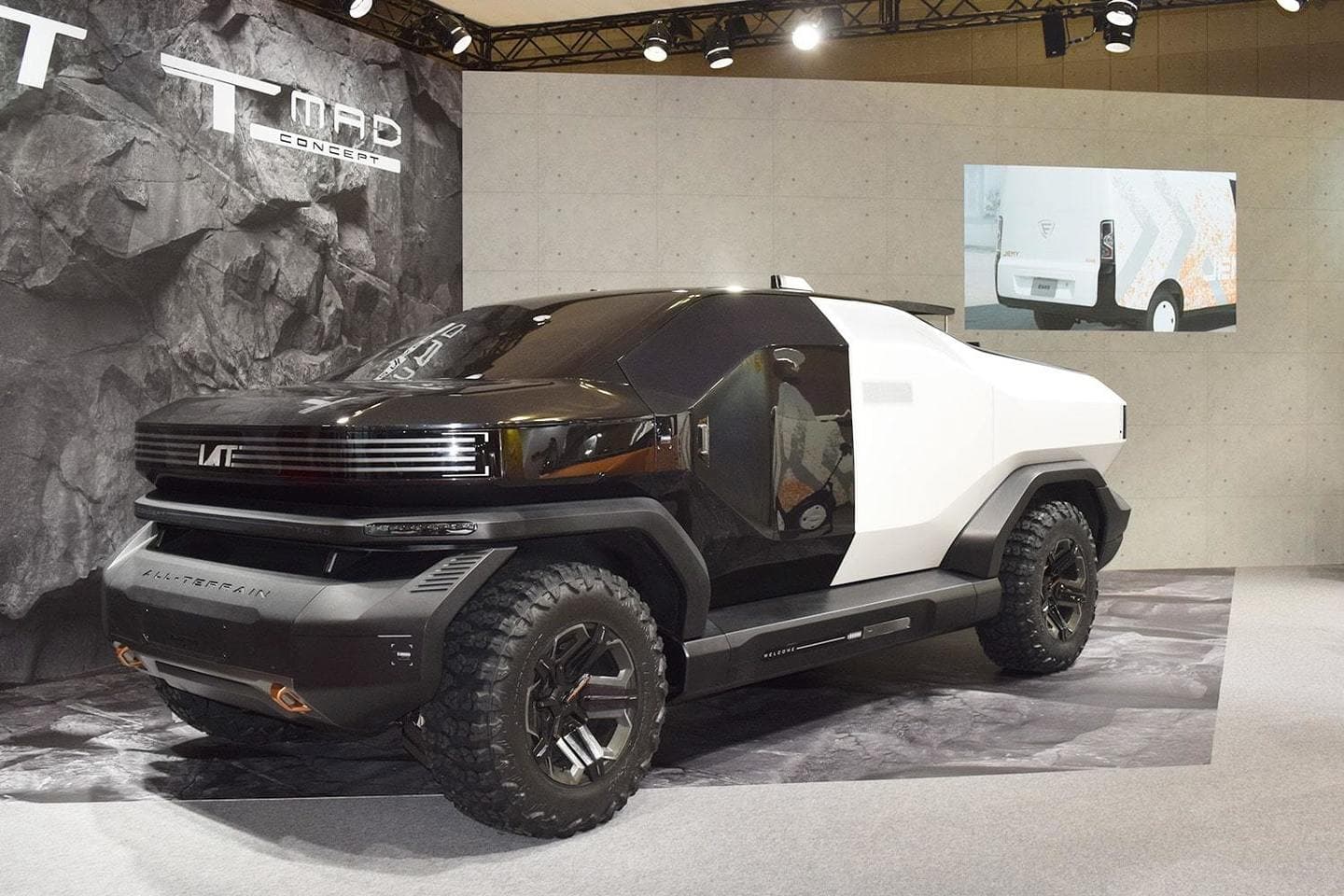 JAPAN MOBILITY SHOW 2023