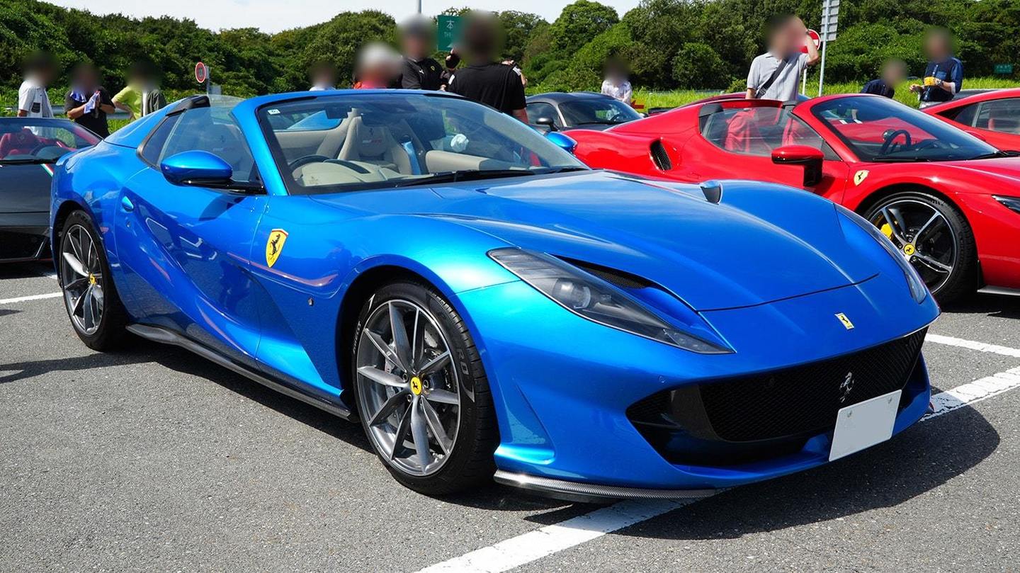 秋の全国交通安全運動 スーパーカー展示会