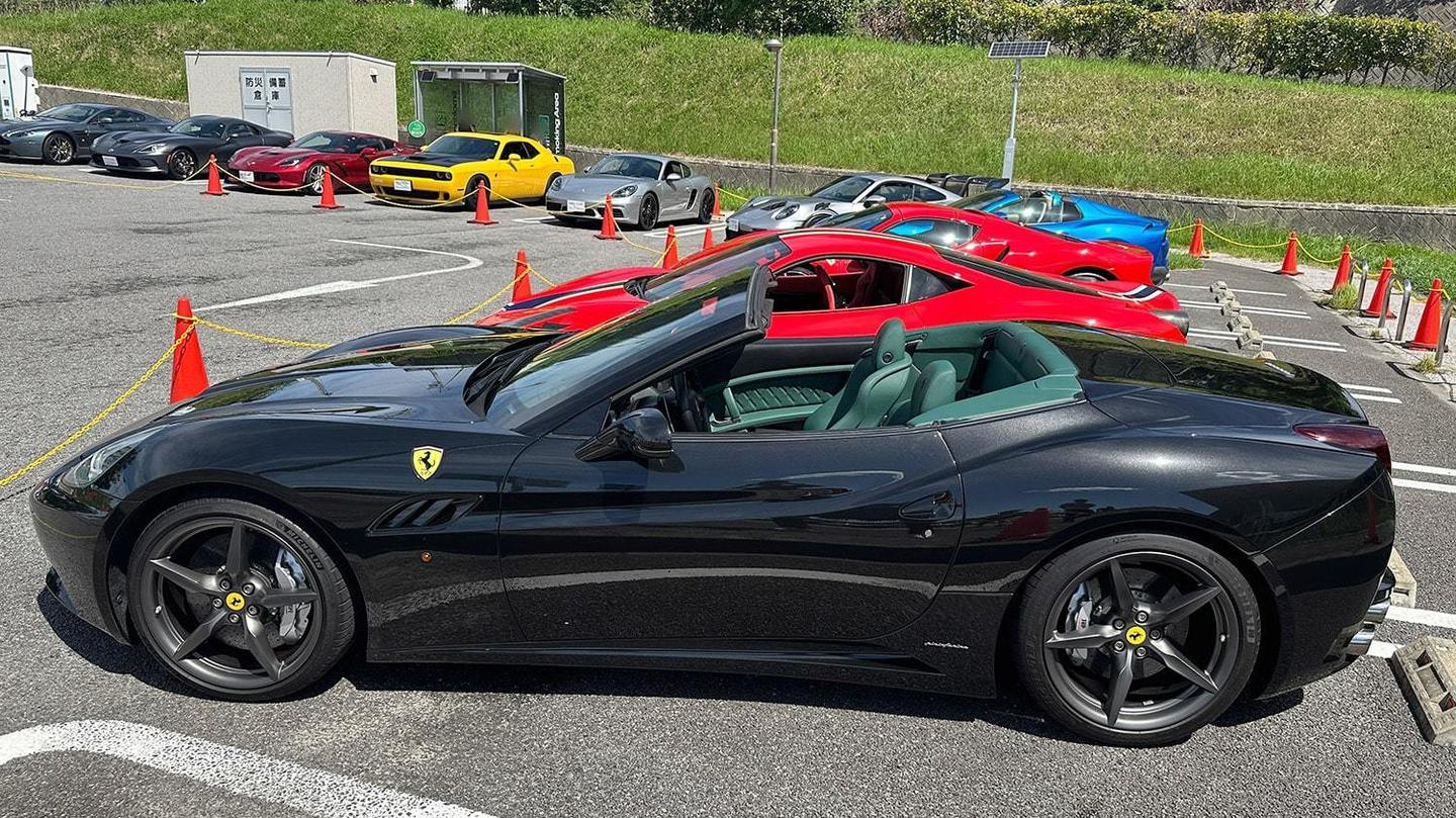 秋の全国交通安全運動 スーパーカー展示会