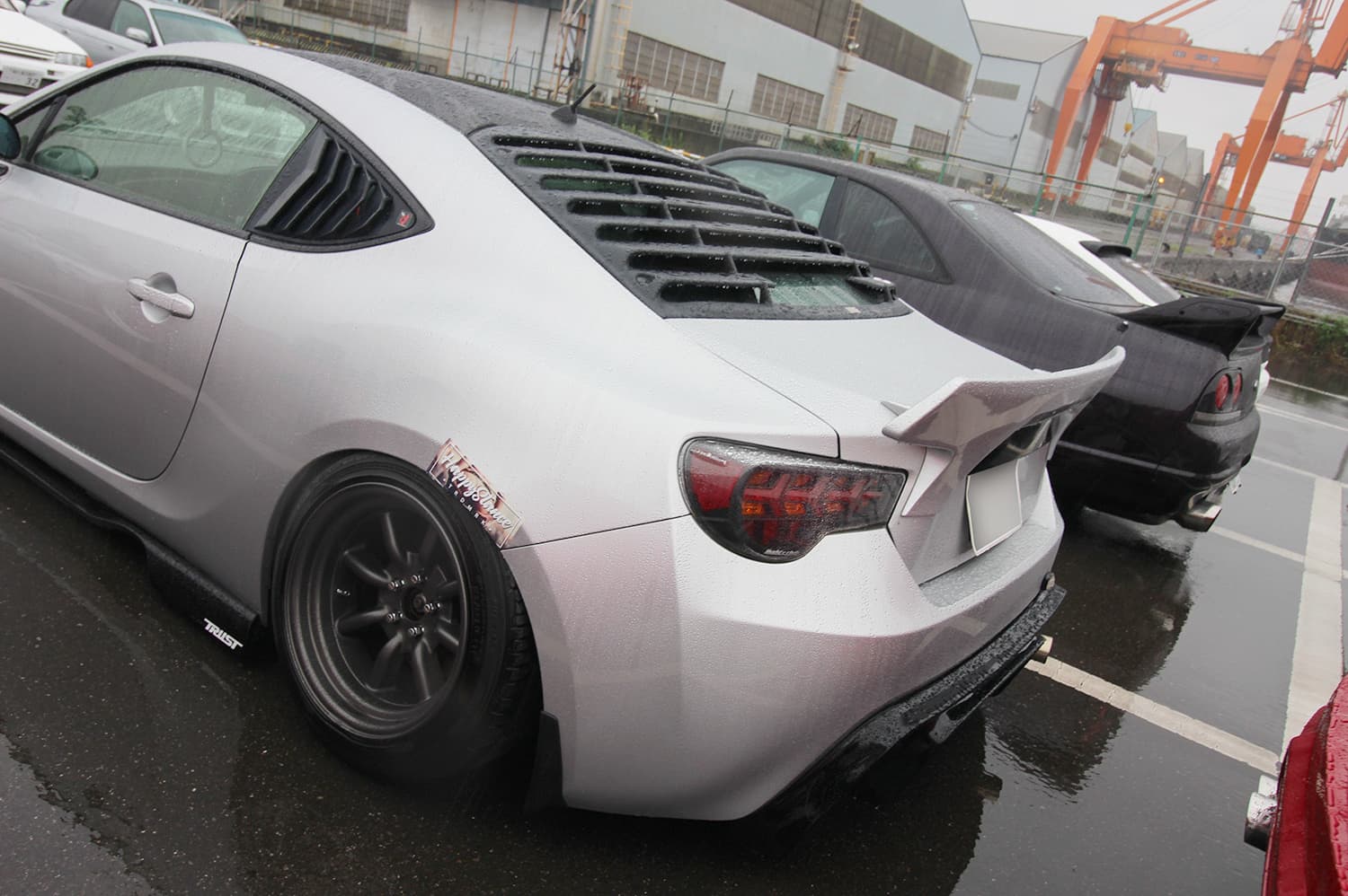 +81LIKE Hellaflush 2019